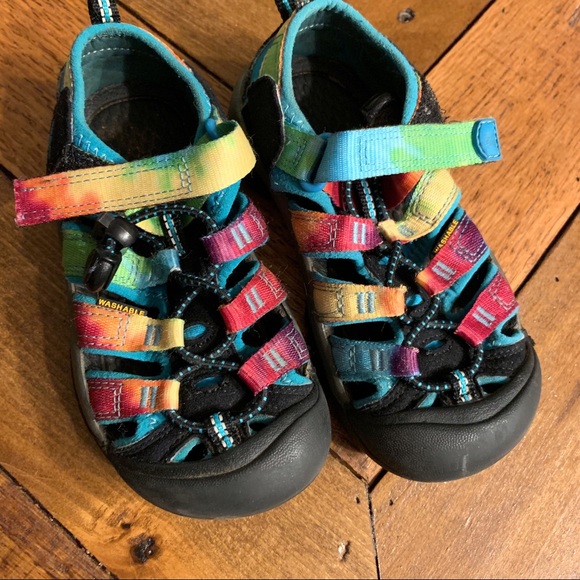 kids water hiking shoes